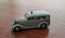 Krankenwagen modell praliné - krankenwagen,