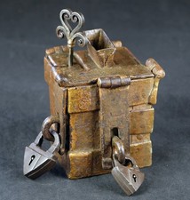 BAROCK OPFERSTOCK EISEN GESCHMIEDET ABLASS KOLLEKTE FALLRIEGEL SCHLÜSSEL UM 1700