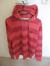 Bench  rote Jacke mit Kapuze in Größe XL