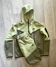 Nike Tech Fleece