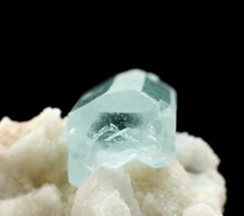 7090 Aquamarin DT Feldspat  ca 2,5*3,5*2 cm X=2 1989 Nuristan Afghanistan MOVIE