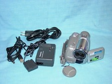 PANASONIC NV- GS 75 EG 3CCD CAMCORDER