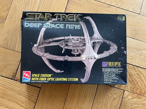 Star trek deep space - star,