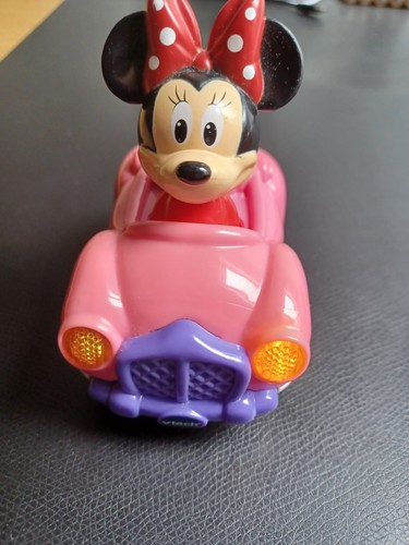 Minnie mouse tut - tut,