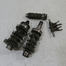 Suzuki GS 550 E GS550E EZ:80 Getriebe Motor Antrieb A8207