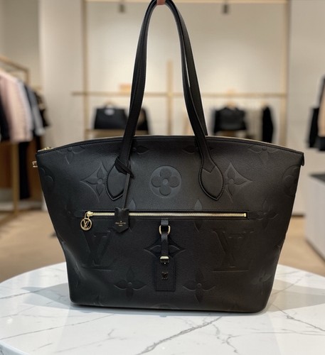 Louis vuitton travel bag - louis,