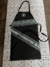 Grillschürze recycelt von Neil Pryde Windsurf Segel Teile