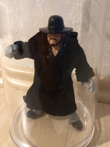 Wwf hasbro undertaker - wwf,