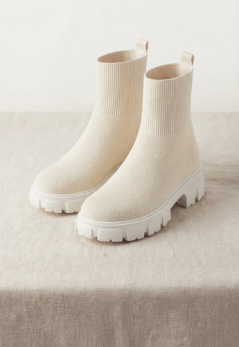 Schlupf-Stiefeletten