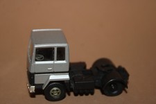 Herpa 1:87 Zugmaschine   Ford Transcontinental  Silber /Schwarz 2-Wahl (596)