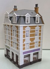 Pola H0 121 Stadthaus Eckhaus