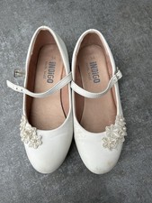 Mädchenschuhe Größe 34 für Kommunion und Partys.