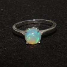 0.32 Karat Feuer Opal