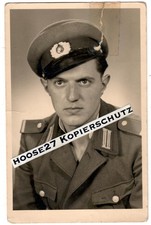 Portrait Gefreiter NVA DDR Schirmmütze Kokarde SRG bis 1961 Lübtheen AK orig0601