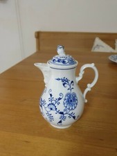 Original Karlsbader Zwiebelmuster-Kleine Kaffeekanne mit Deckel-0,9l-H:21cm-Neu