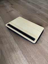 Kleines Laptop-Tischchen mit Kniekissen