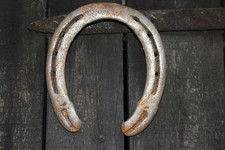 Gebrauchte hufeisen - 15,