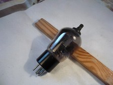    GROßE  URALTRADIO   RÖHRE