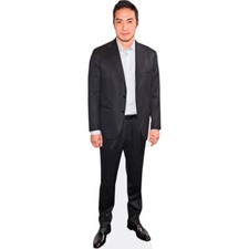 Takehiro Hira (Blazer) Pappaufsteller lebensgross