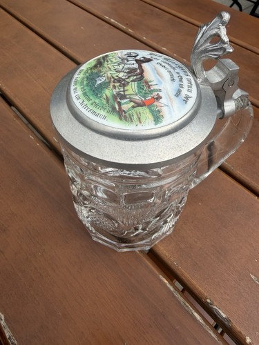 Traditioneller bierkrug - ⁠traditioneller,
