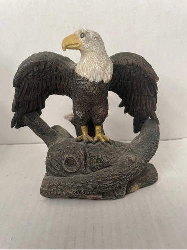 Adler dekofigur auf baumstamm - adler,