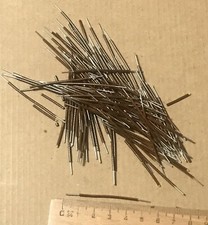 100 Stück isolierte Schalt-Drähte 0,7mm - starr - braun - Länge 55mm