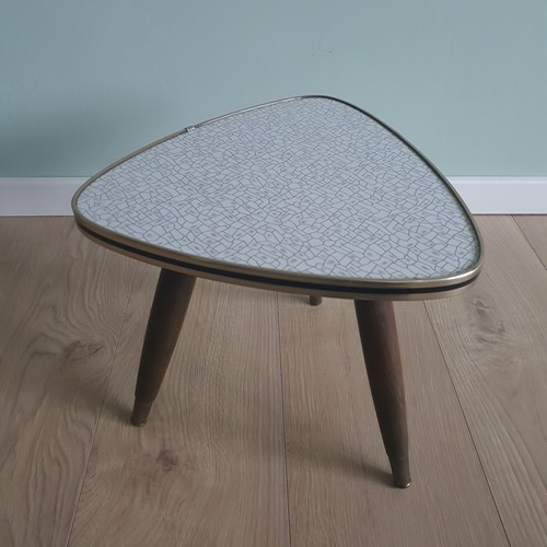 Nierentisch blumenhocker - nierentisch,