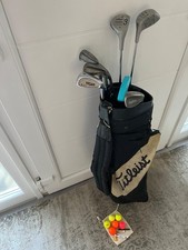 Damen Golfset Frauen Golfschläger Holz Golf Eisen Putter + TITLEIST Tasche Bag