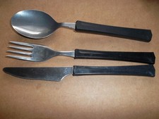 3 Teile DDR   Besteck  Messer Gabel  Löffel   mit Plastegriff    --  -  (K7)6