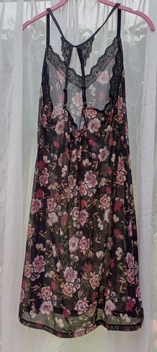 Negligee schwarz mit - , blumen