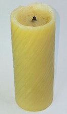 Bienenwachskerze aus Bienenwachs Stumpenkerze Höhe 11cm, Ø 5 cm, 203,8 gramm