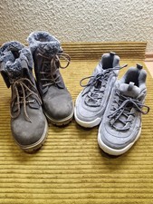 2 Paar graue Damen Schuhe