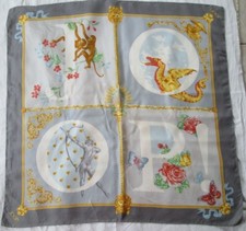 Schöner Seidentuch JOOP