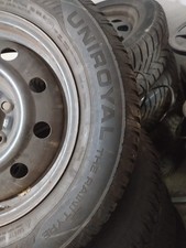 Winterreifen auf Stahlfelge von Kia Carens