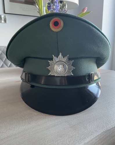 Deutsche polizei schirmmütze - deutsche,
