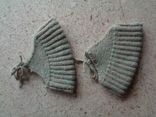 Bettschuhe/Bettsocken Gr. 39/41 in grünlich-beige Handarbeit