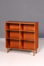 Schlichtes Mid Century Regal