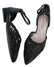 SCHWARZE DURCHBROCHENE