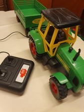 Traktor mit Anhänger