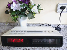 GRUNDIG  Sono Clock 25 / Uhren