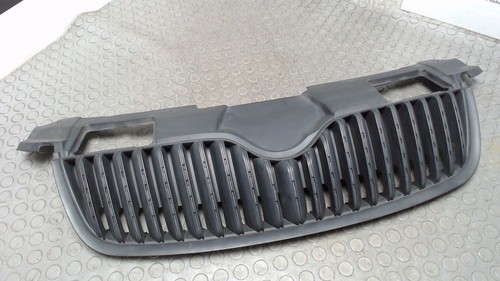 Kühlergrill skoda fabia - 5j,