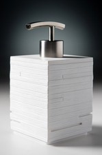 MODERNER SEIFENSPENDER WEIß MIT EDELSTAHLPUMPE, ELEGANTES DESIGN, CALERO WHITE