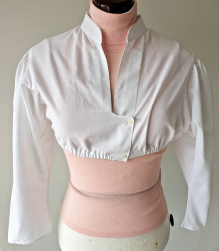 Dirndlbluse
