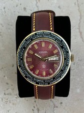 Eine Raketa Uhr "Goroda"