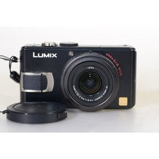 Panasonic LUMIX DMC-LX2 10.2MP Digitalkamera + DC Vario-Elmarit F2,8-4,9/28-11mm