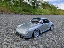 1:18 Porsche 993 Carrera 4S