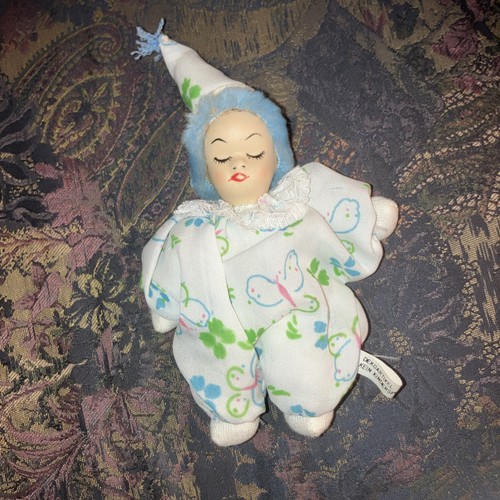 Kleine puppe schlafender - kleine, puppe/