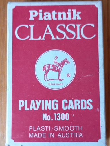 Vintage playing card 1300 - playing, no