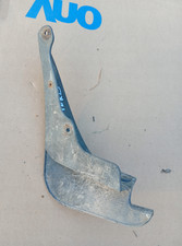 Schmutzfänger links vorne Toyota Yaris 2 II 05-10r