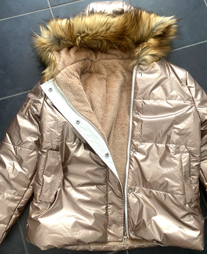 Warme steppjacke mit kapuze - steppjacke,